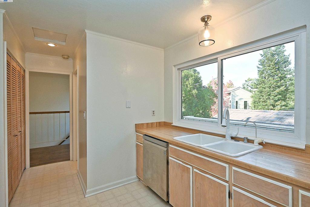 HEATHER HILLS - Residential