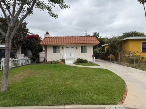 Photo of 6137 Camellia AVE, Temple City, CA 91780 (MLS # WS26137068)
