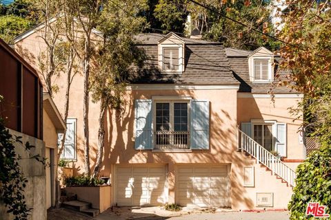 419 Hillside Lane Santa Monica CA 90402