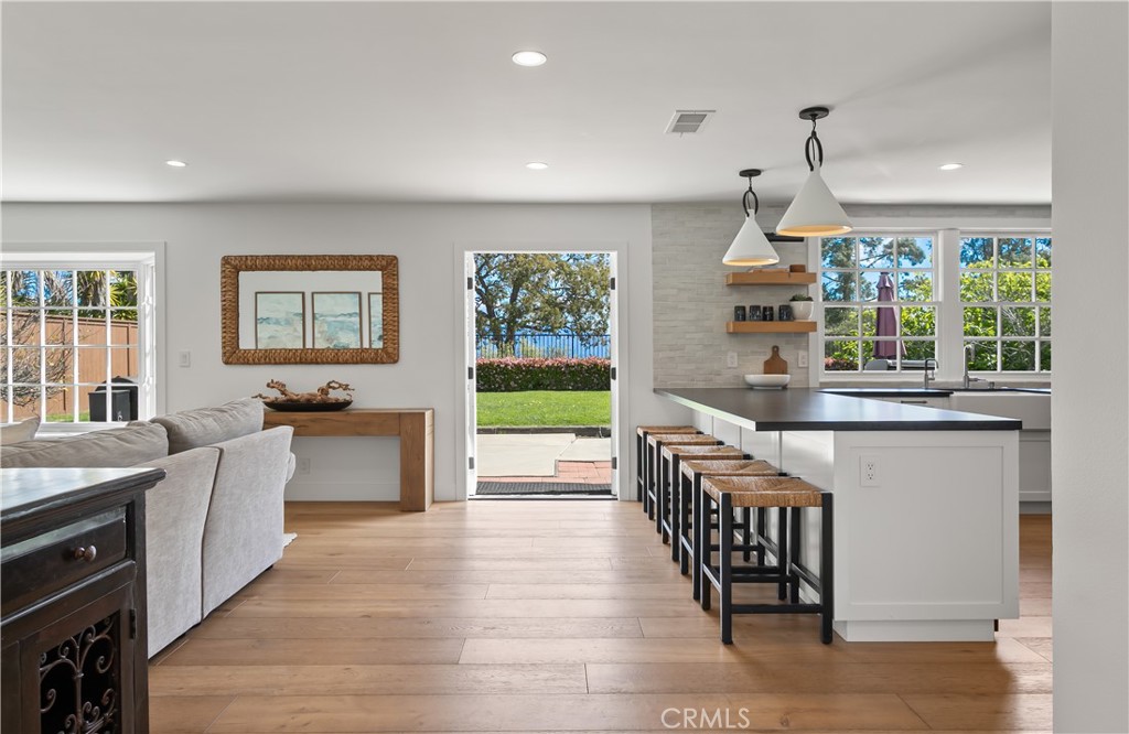 2964 Mountain View Drive