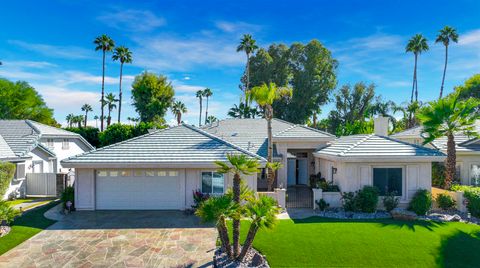 Photo of 54 Sutton Place E, Palm Desert, CA 92211 (MLS # 219147341DA)