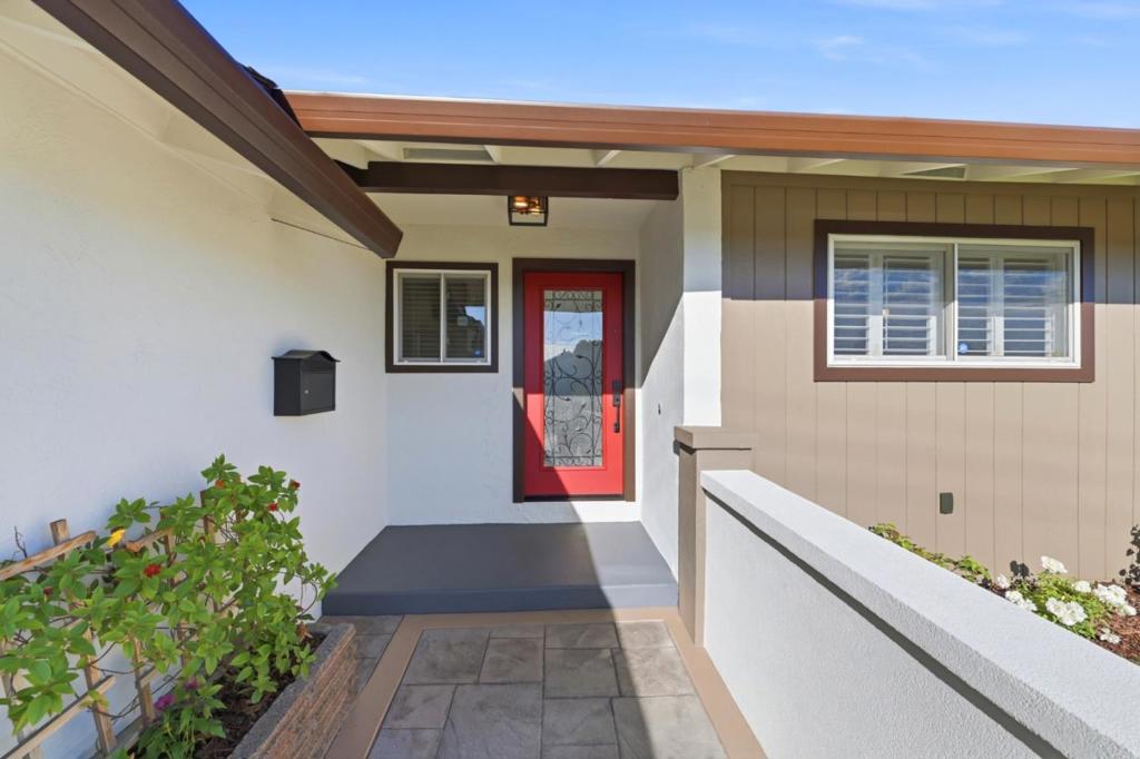 28333 Sparrow Road