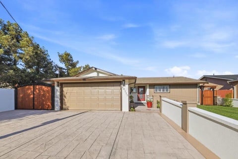 Photo of 28333 Sparrow Road, Hayward, CA 94545 (MLS # ML82061591)