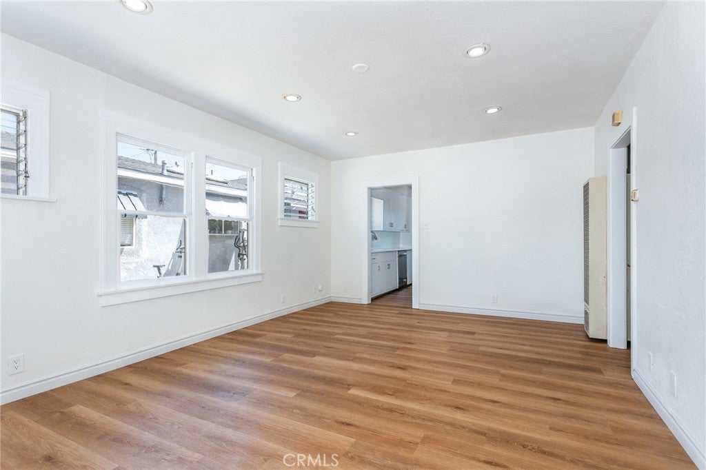 1457 E California