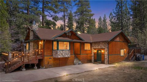 Photo of 42531 Cedar Avenue, Big Bear Lake, CA 92315 (MLS # IG26098483)