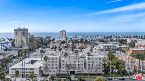 Tiny photo for 1040 4TH Street #204, Santa Monica, CA 90403 (MLS # 26987103)