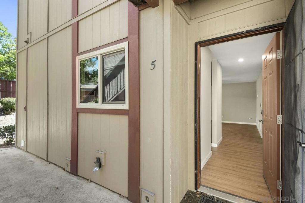 5513 Adobe Falls Rd 5