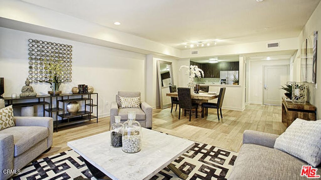 Photo of 436 S Virgil Avenue #408, Los Angeles, CA 90020 (MLS # P1-26306)