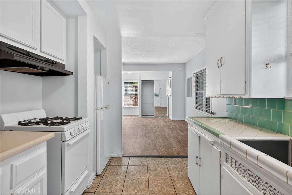 Alamitos Beach (AB) - Residential Income