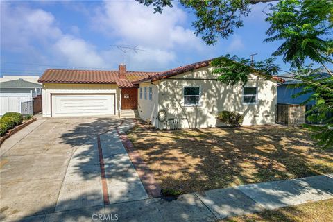 Photo of 1610 N Linwood AVE, Santa Ana, CA 92701 (MLS # RS26149380)