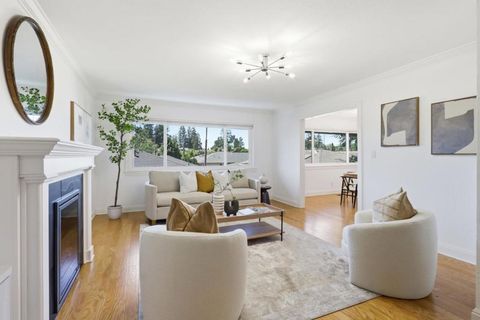 Photo of 1540 San Antonio Street, Menlo Park, CA 94025 (MLS # ML82052895)