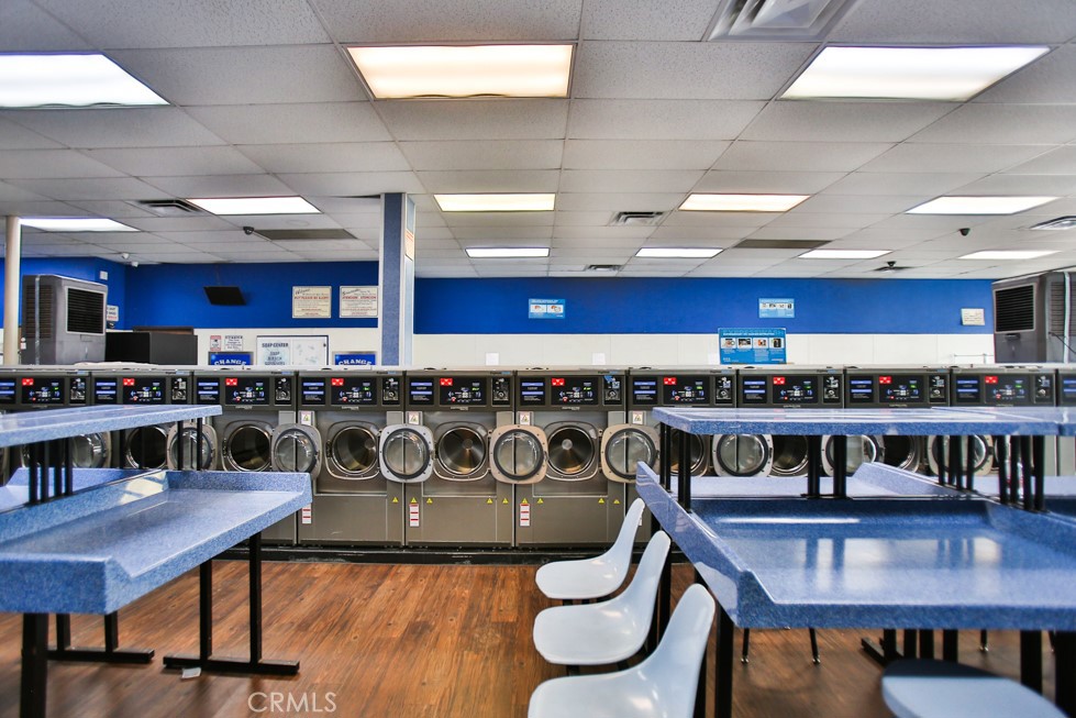 15105 Lakewood Boulevard