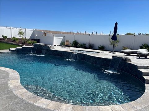 Photo of 17061 Deodar ST, Hesperia, CA 92345 (MLS # HD26096395)