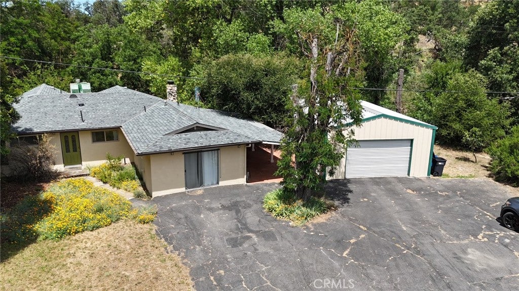 16550 Walnut