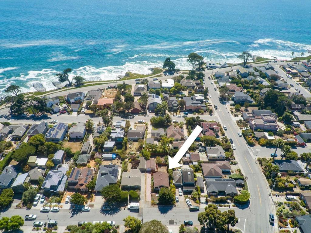 241 Sunset Avenue