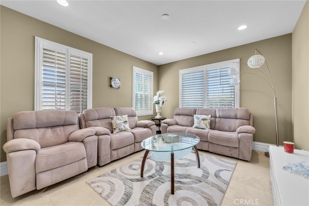 3401 W Lincoln Way