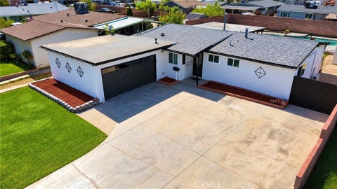 Photo of 44015 3rd ST E, Lancaster, CA 93535 (MLS # SR26212021)