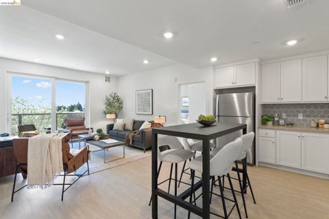 Photo of 500 Somi Ct Ct #307, Hayward, CA 94544 (MLS # 41147458)