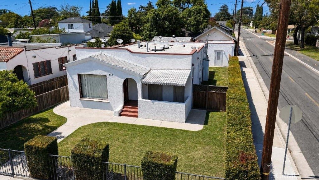 335 Beverly PL, Santa Ana CA 92701