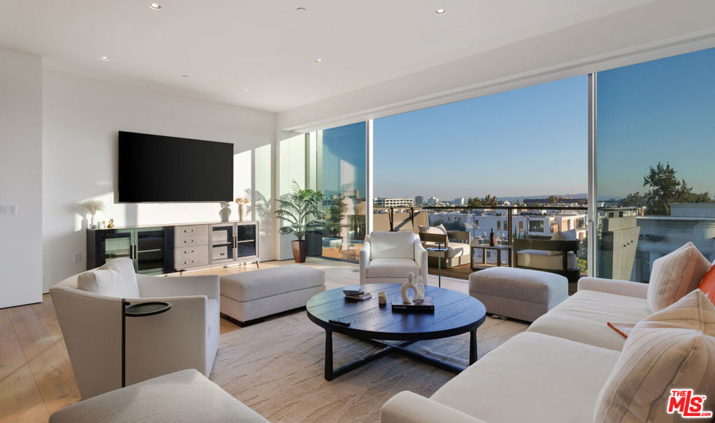8899 Beverly Boulevard 6G