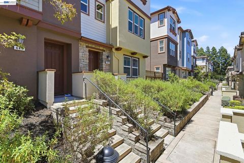 Photo of 437 Ryan Ter Ter, San Ramon, CA 94583 (MLS # 41138471)