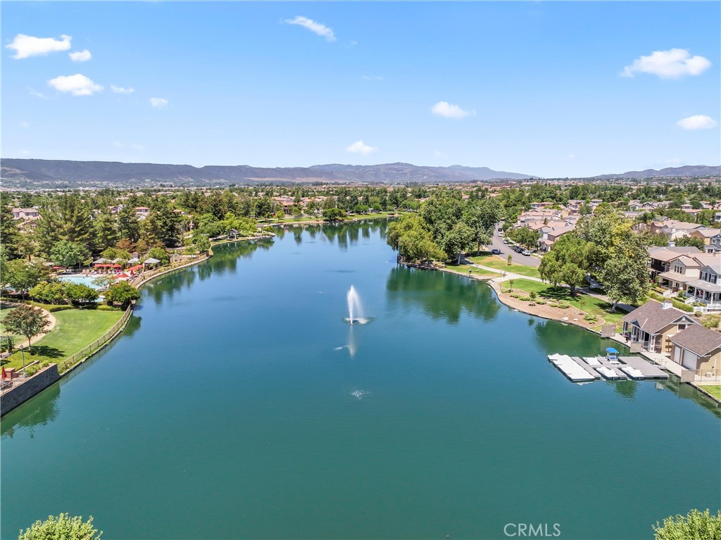 28549 Oakhurst Way