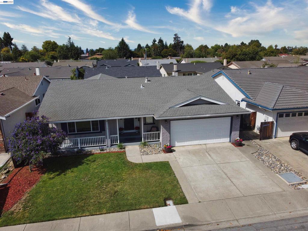 35831 Caxton Pl