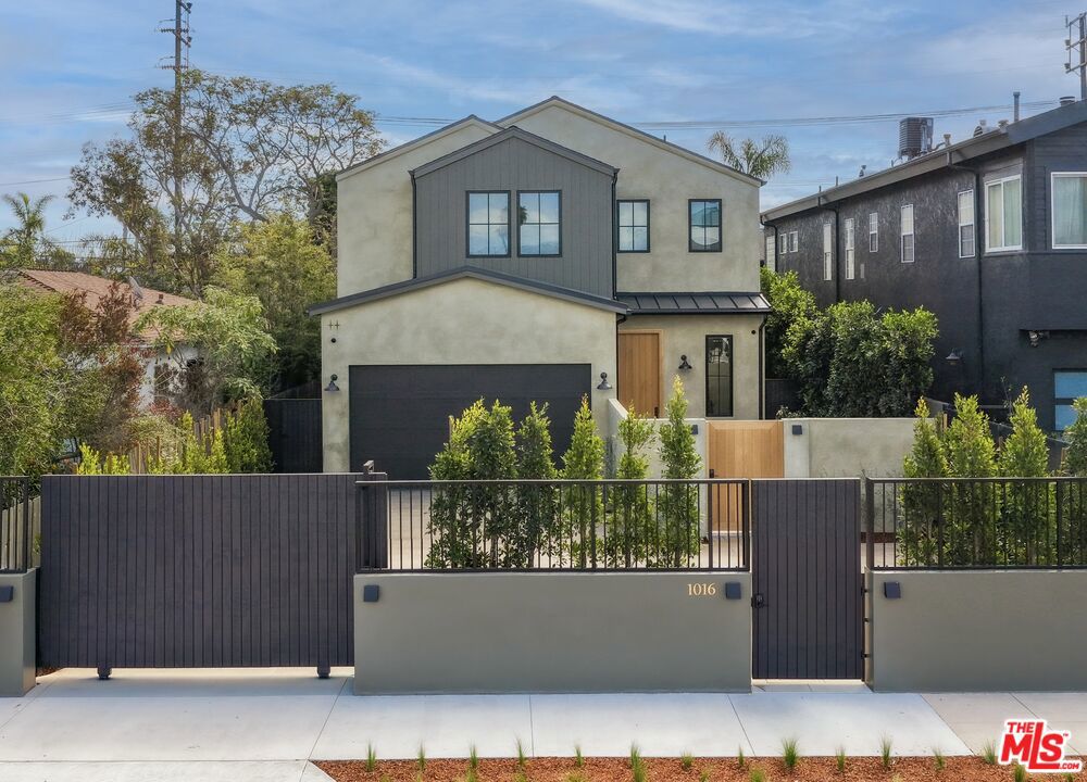 1016 Palms Boulevard