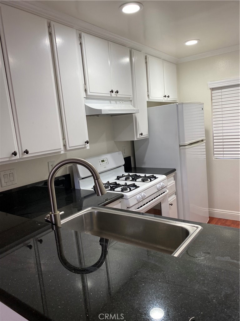 Price just reduced!! Do not miss out on this Beautiful 2 story loft located in the prestigious Lakeridge condominiums in Whittier. Located near Rio Honda college, 605 freeway and 60 freeway. Minutes away from Downtown Los Angles. The unit is move in ready located by the best view of lake in the rear of the patio. Property boasts 4 pools, 4 spas, 4 tennis courts. Property is fully gated for great security. Kitchen has been updated as well as bathroom. New shutters have been installed. Washer and dryer hook ups. So much to mention on this pristine property. Do not miss out.