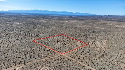 Photo of 0 Auburn Avenue, Adelanto, CA 92301 (MLS # ND26084618)