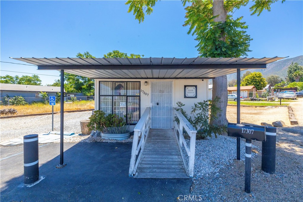 17307 Grand