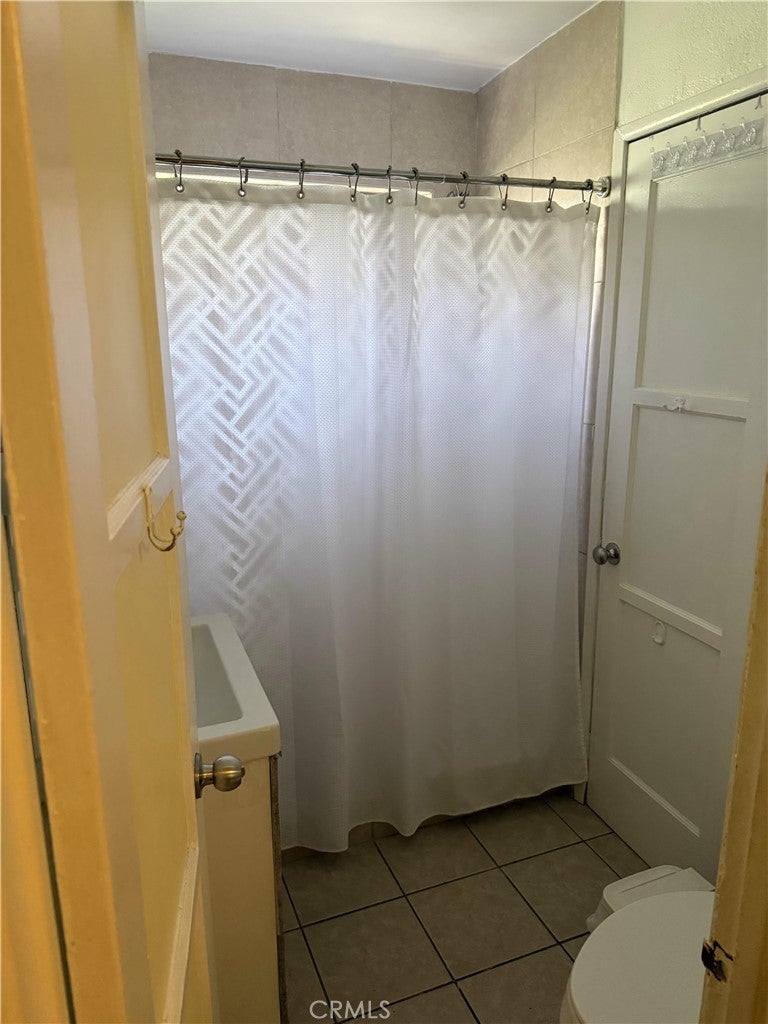 2222 W Olympic