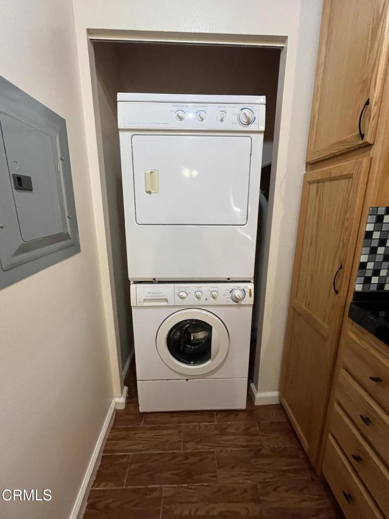 Properties 233 S Ventura Road S 123