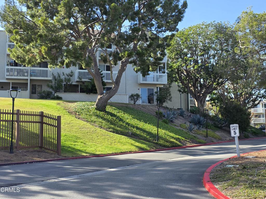 233 S Ventura Road S 123