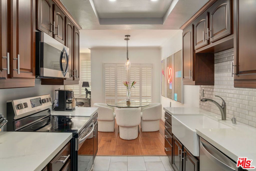 Photo of 1221 N Kings Road #104, West Hollywood, CA 90069 (MLS # 25597041)