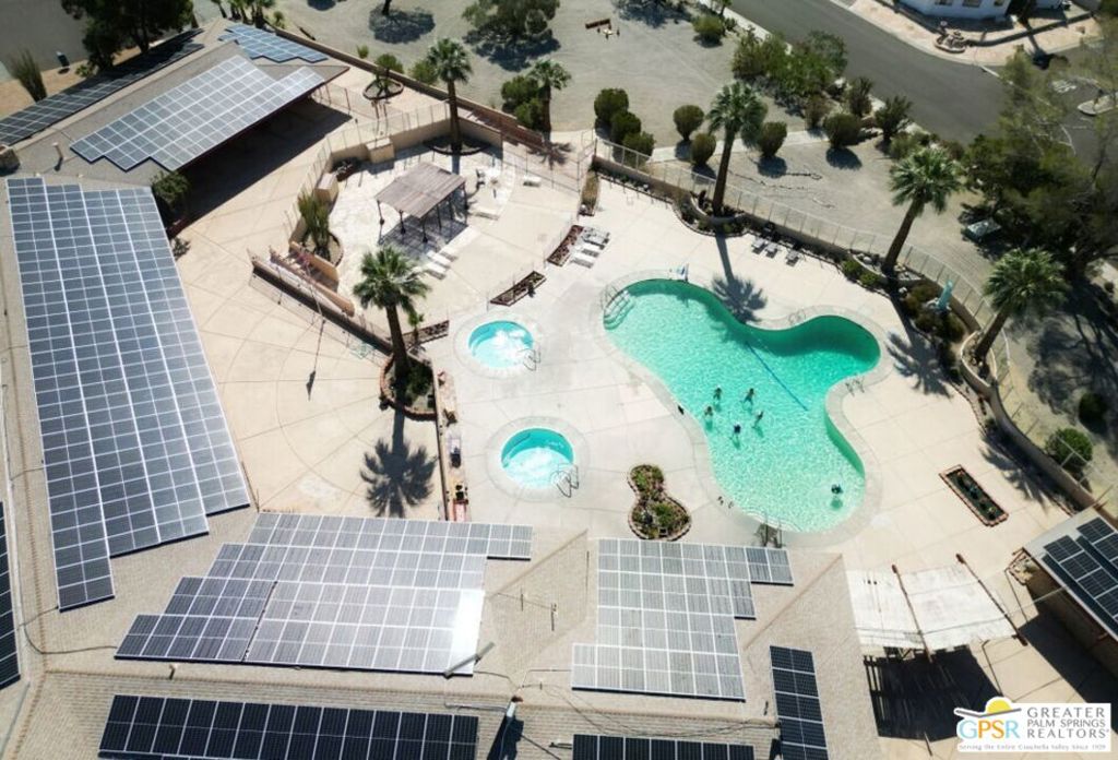 Desert Crest Country Club - Manufactured In Park