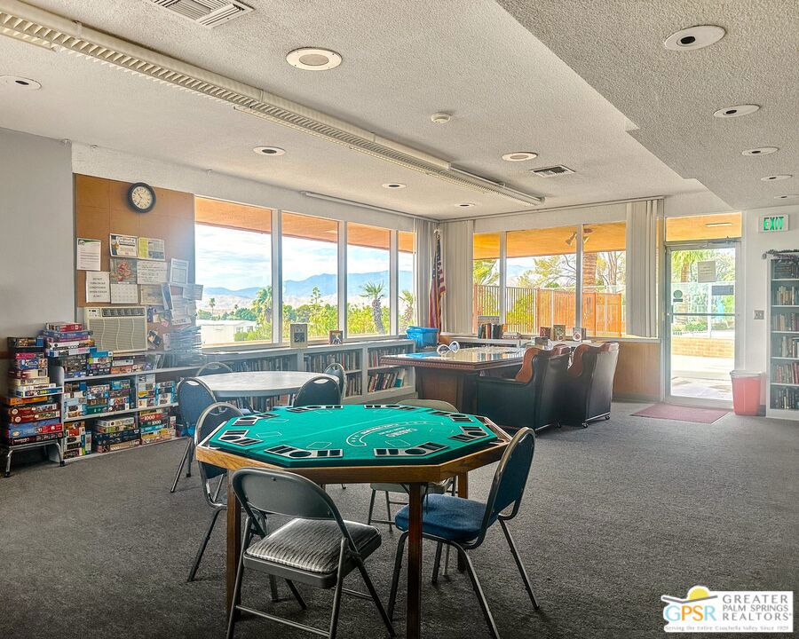 Desert Crest Country Club - Manufactured In Park