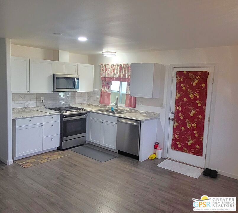 Desert Crest Country Club - Manufactured In Park