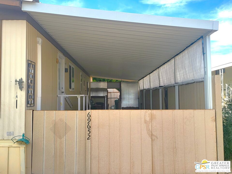 Desert Crest Country Club - Manufactured In Park