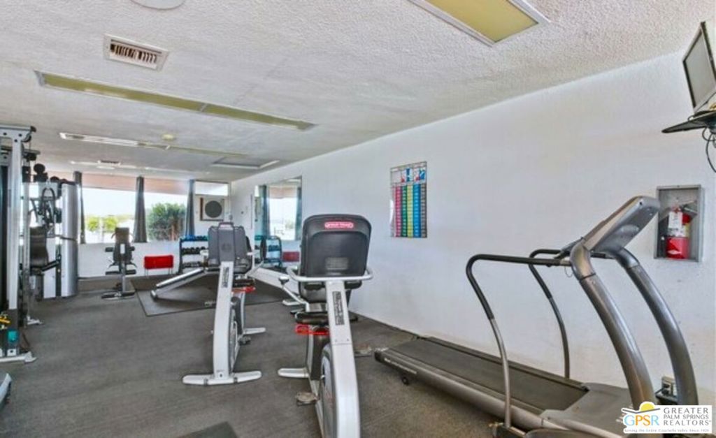 Desert Crest Country Club - Manufactured In Park