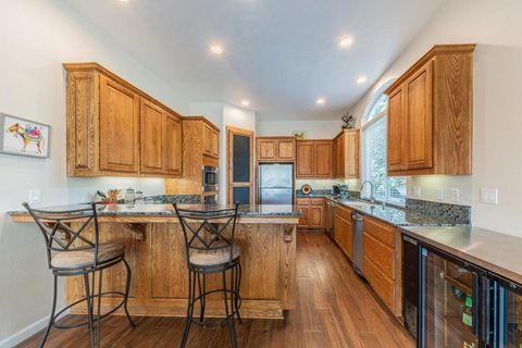 Tiny photo for 2188 Ridge Rider Road, Bradley, CA 93426 (MLS # ML82042974)