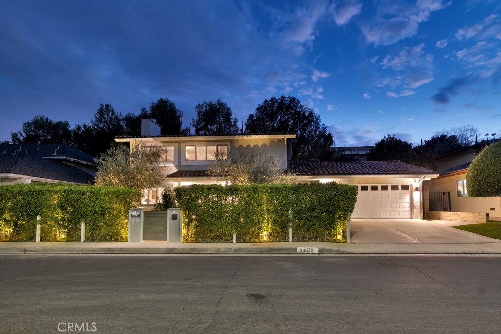 23832 Del Cerro Circle