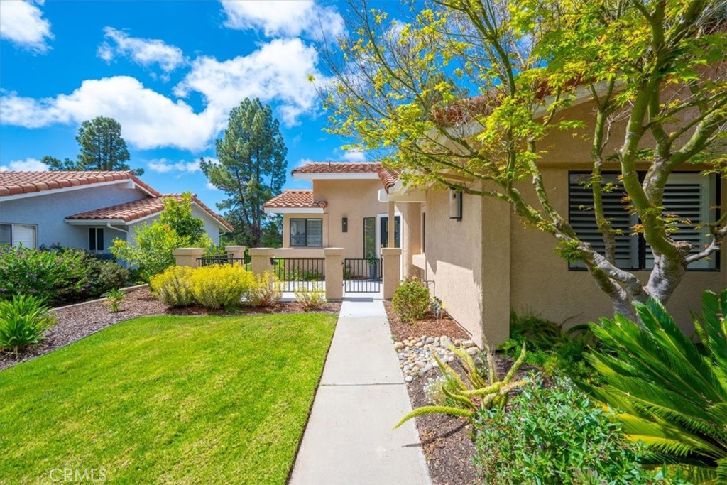 PROPERTIES 639 Barberry Way