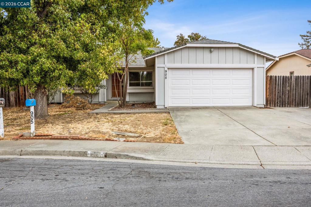 905 Heron Dr