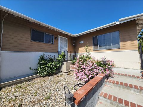 Photo of 11010 Oro Vista Avenue, Sunland, CA 91040 (MLS # SB25246804) Photo of 11010 Oro Vista Avenue, Sunland, CA 91040 (MLS # SB25246804)