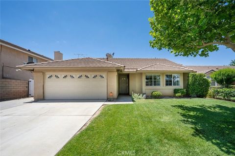 Photo of 44029 Calston AVE, Lancaster, CA 93535 (MLS # BB26104335)