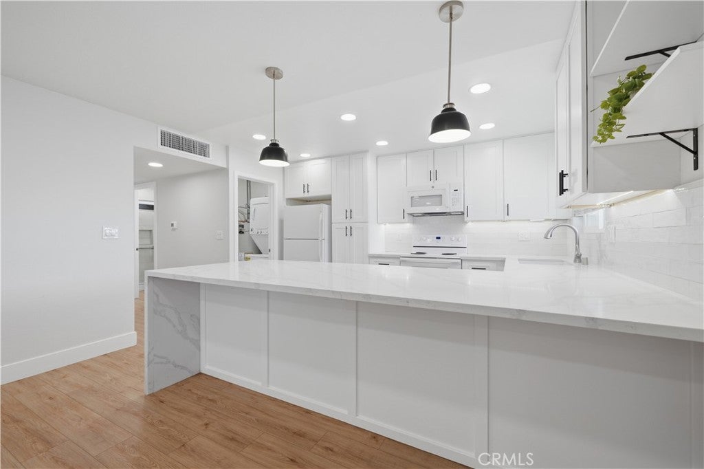28132 Winged Foot