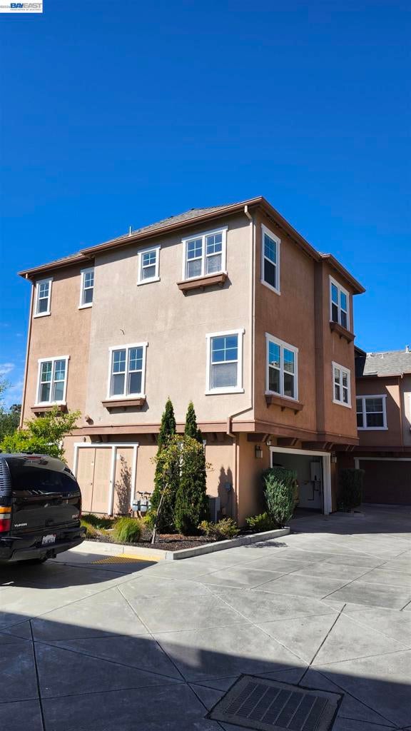 3803 Branding Iron Pl