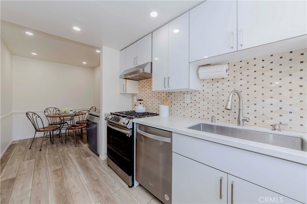 28012 Ridgeforest Court