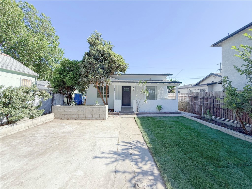 1606 W 62nd Street